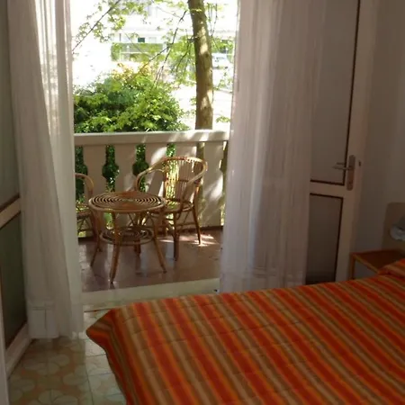Camelie 10 Apartament *